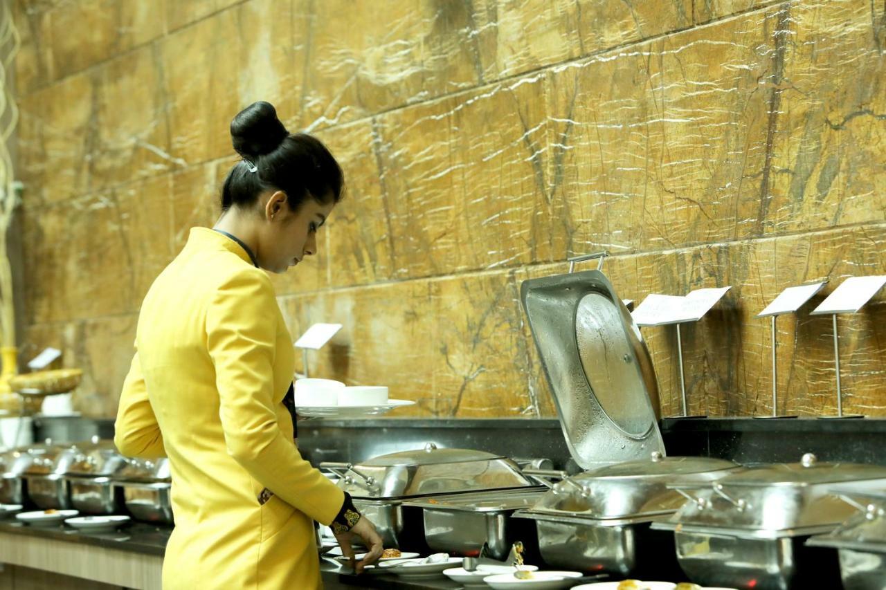 Rg Royal Hotel Bengaluru Zewnętrze zdjęcie
