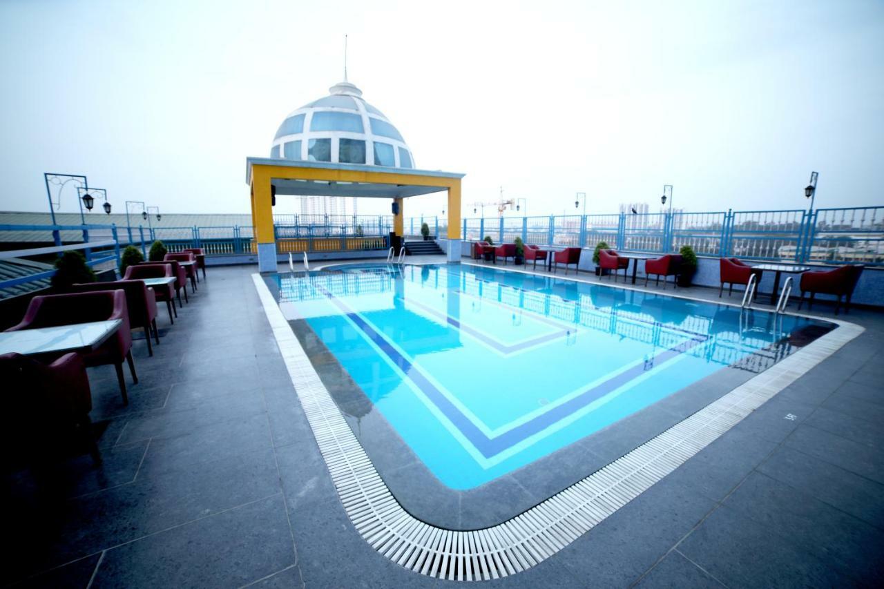 Rg Royal Hotel Bengaluru Zewnętrze zdjęcie